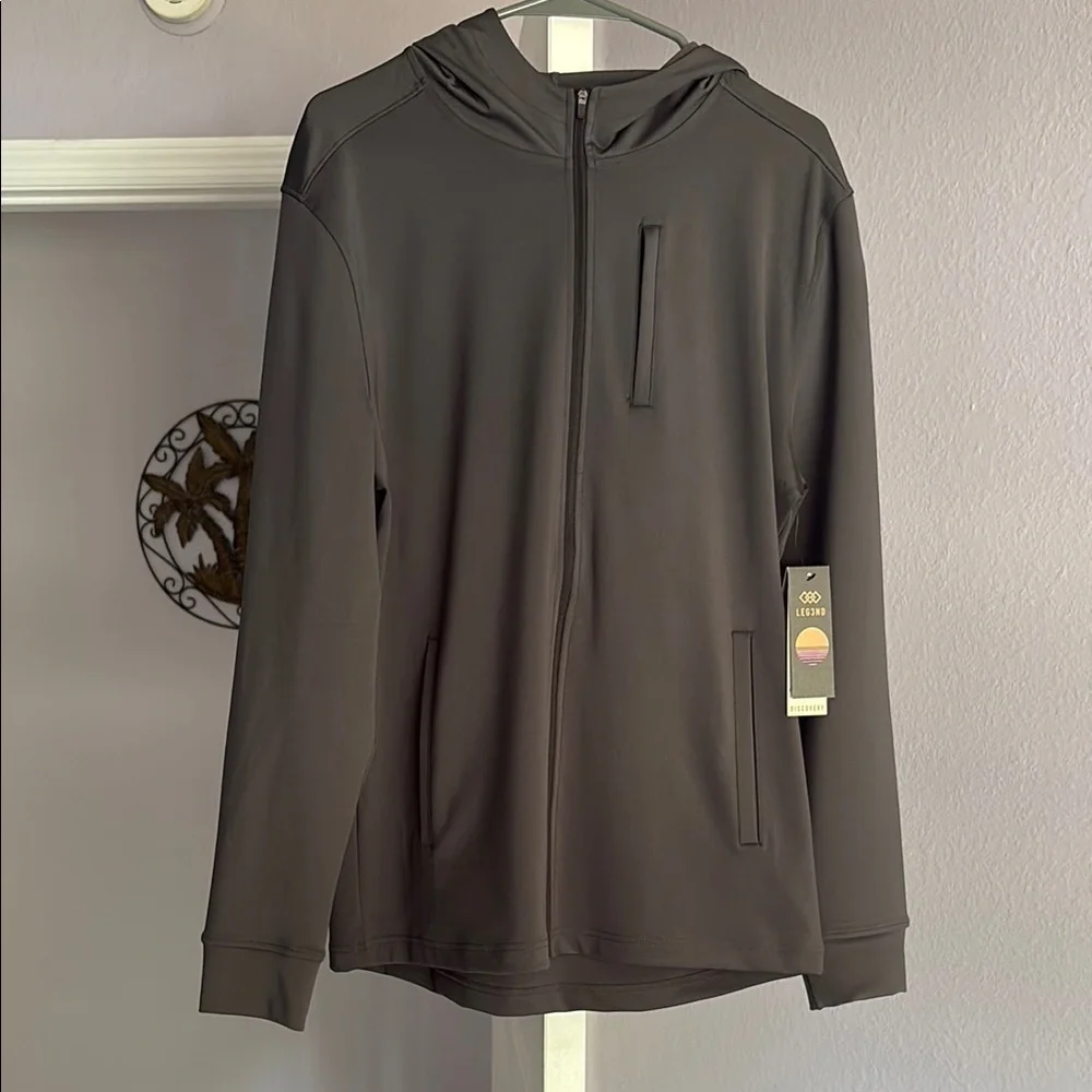 Legend Discovery men’s M - Picture 1 of 7